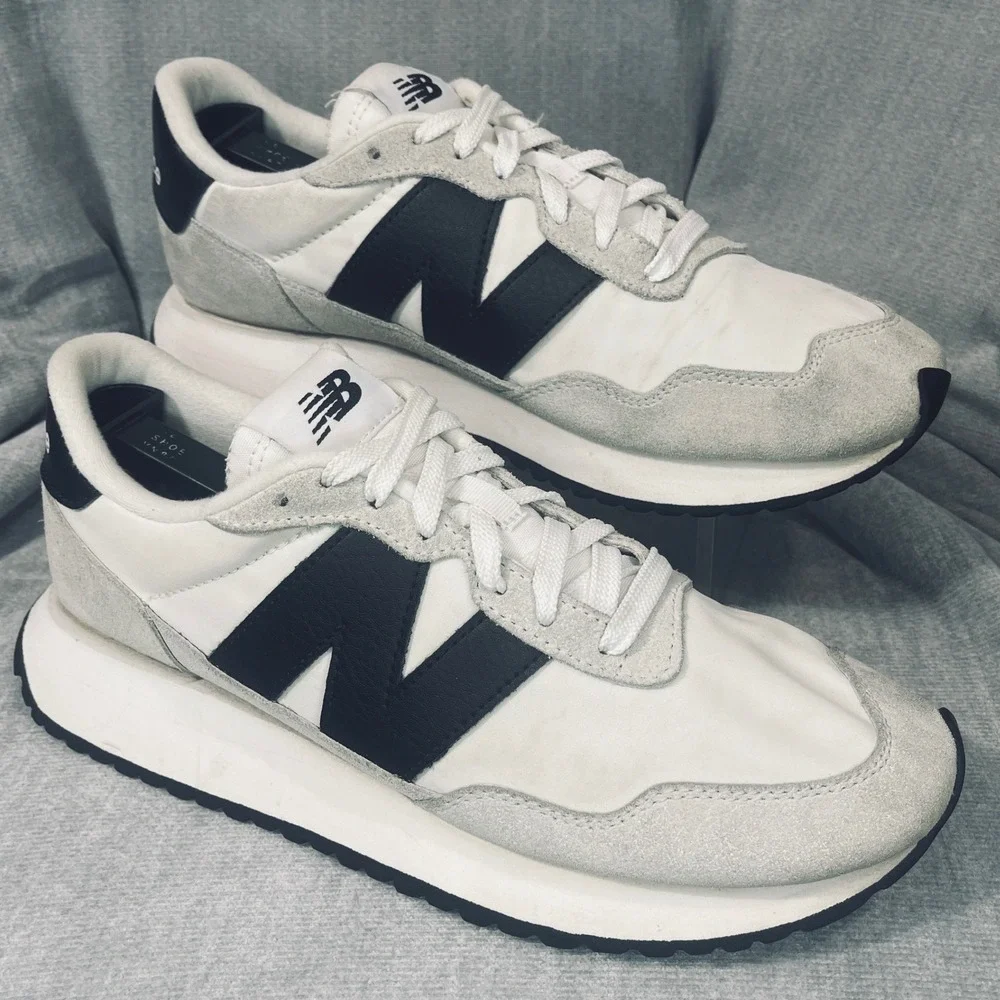 New Balance 237 Mens 8.5/Women's 10 White Black Grey Retro Running Shoes WS237BW